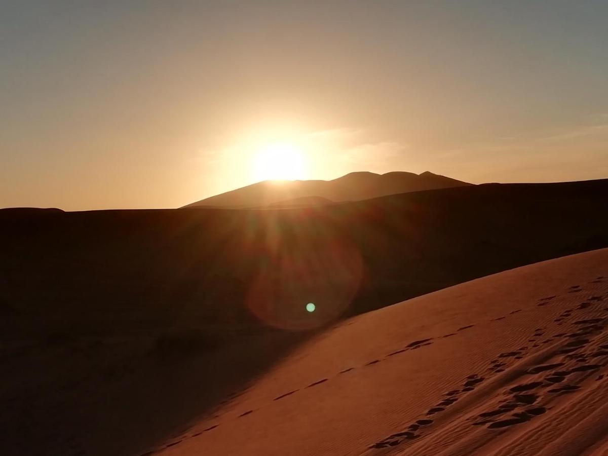 Asama Luxury Camp Hotel Merzouga Bagian luar foto